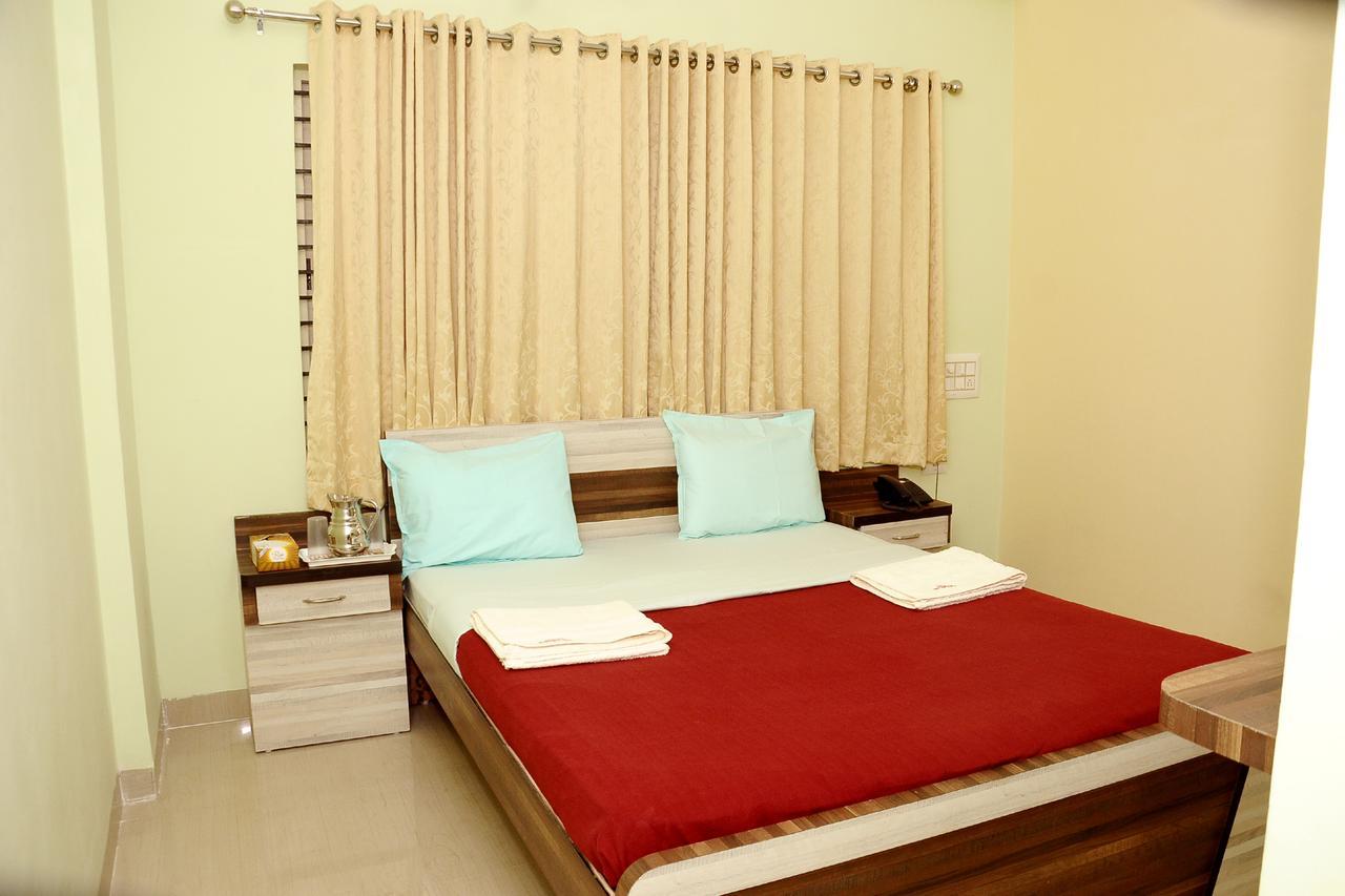 Hotel Sai Skanda Subrahmanya ภายนอก รูปภาพ