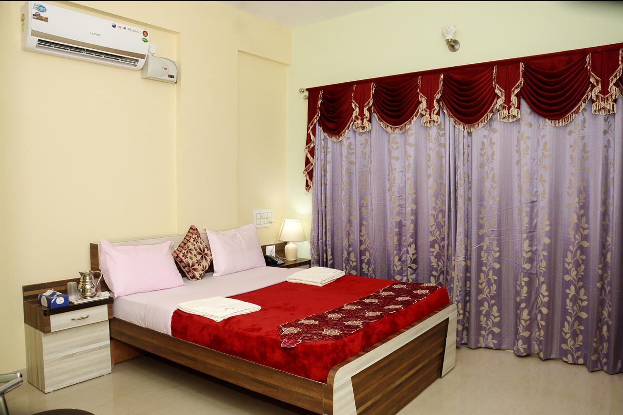 Hotel Sai Skanda Subrahmanya ภายนอก รูปภาพ